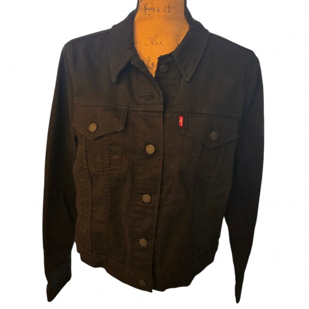 NWT Levi's denim jacket, size XL